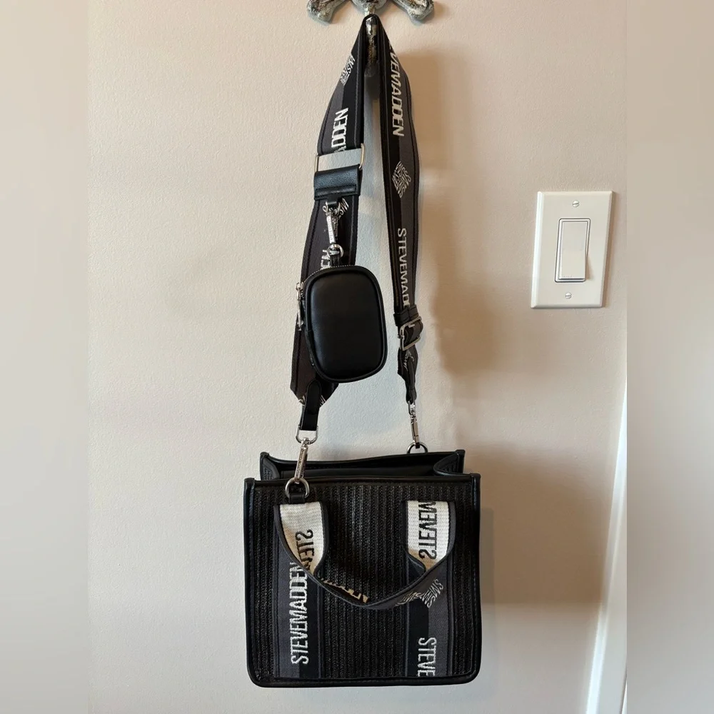 Steve Madden Straw Bwebber Bag - Black - Picture 4 of 9